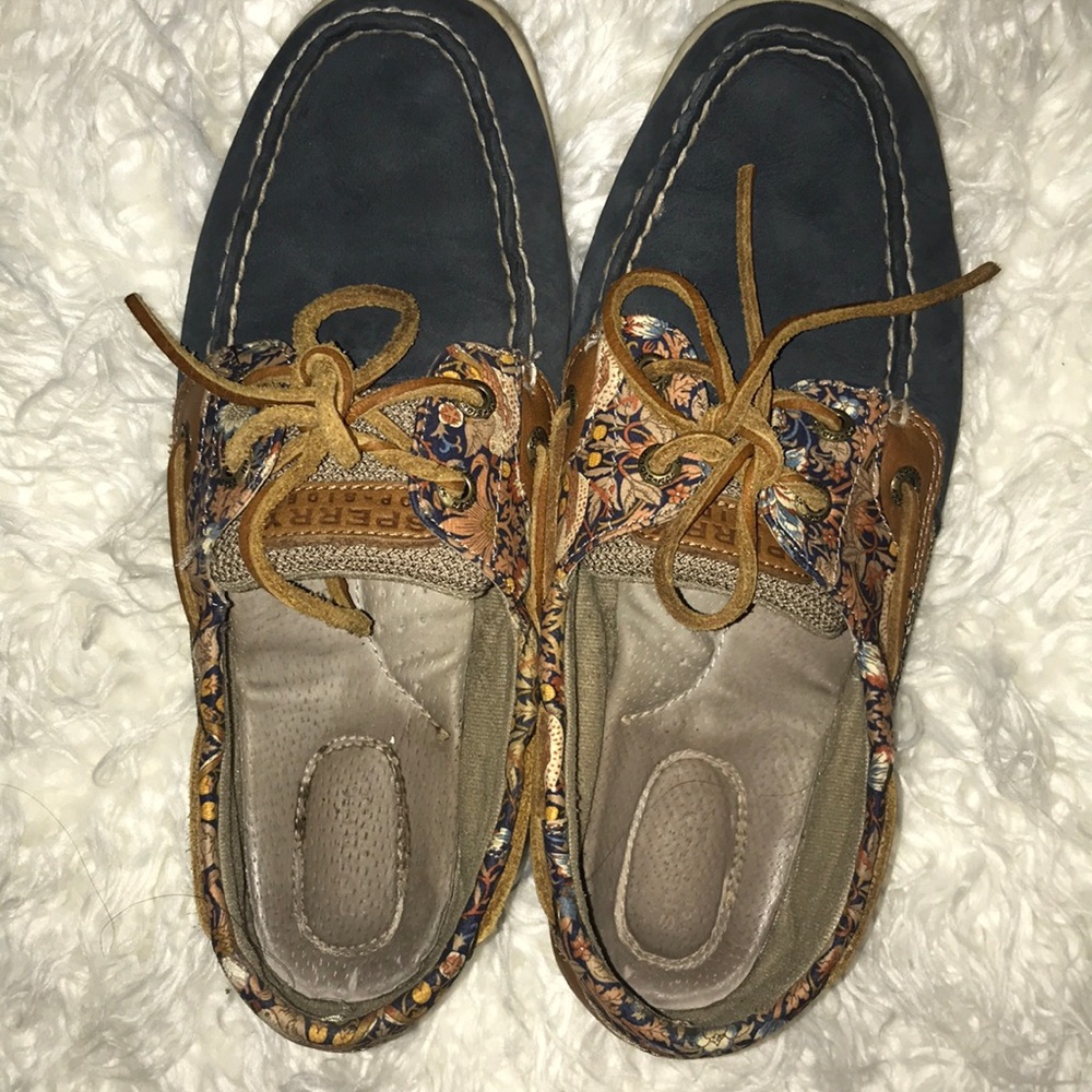 Sperry Bluefish Liberty Women’s Navy Boat Shoes